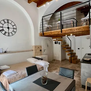 Ground Stone Apartment Bari